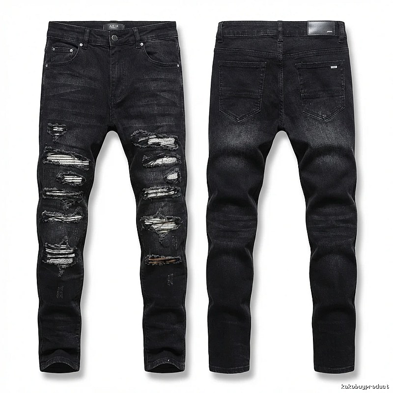 AMI Trendy Ripped Jeans with a Cool Style