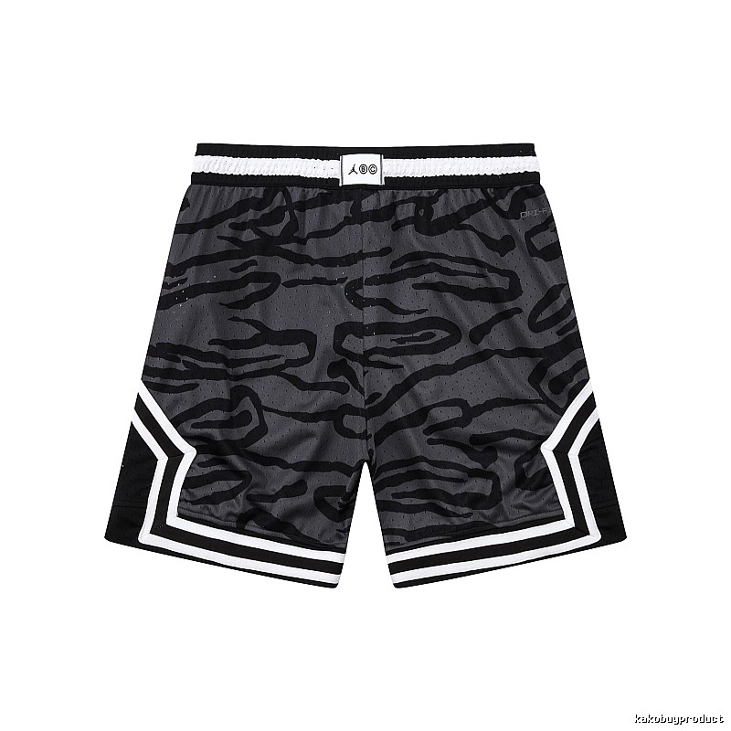 AJ sporty black and grey shorts