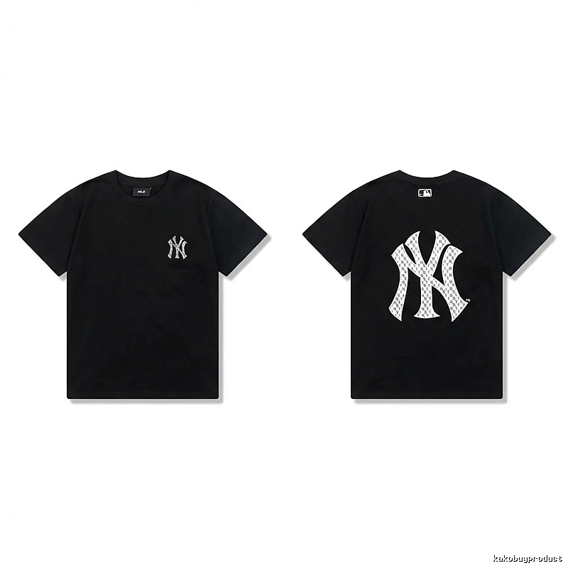 Classic black T-shirt of MLB