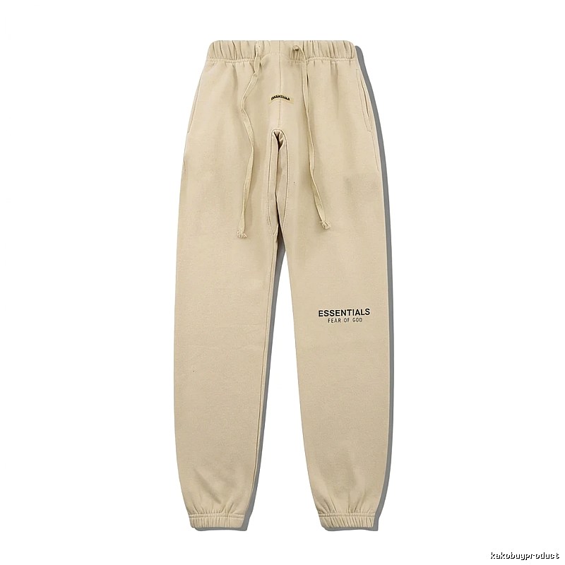ESSENTIALS minimalist khaki pants