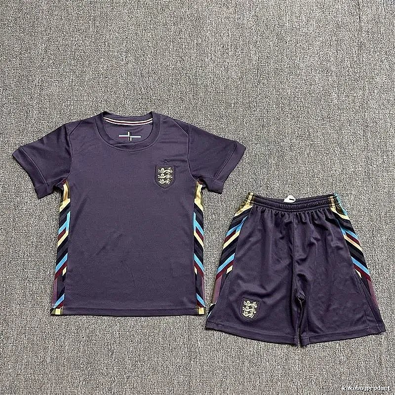 Germany Travel Soccer jersey set White Germany Football with Soft Visual Tone