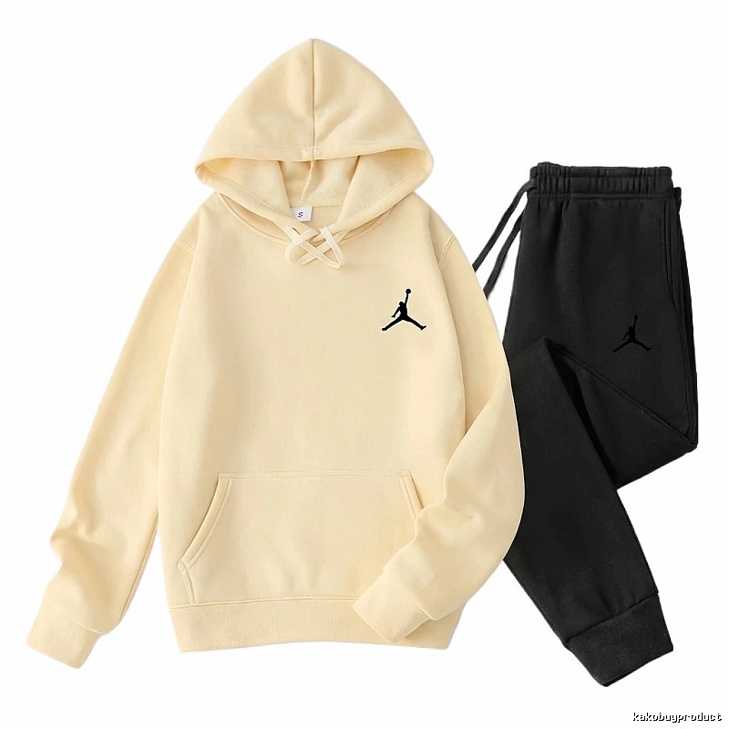 Jordan sporty black and yellow suit