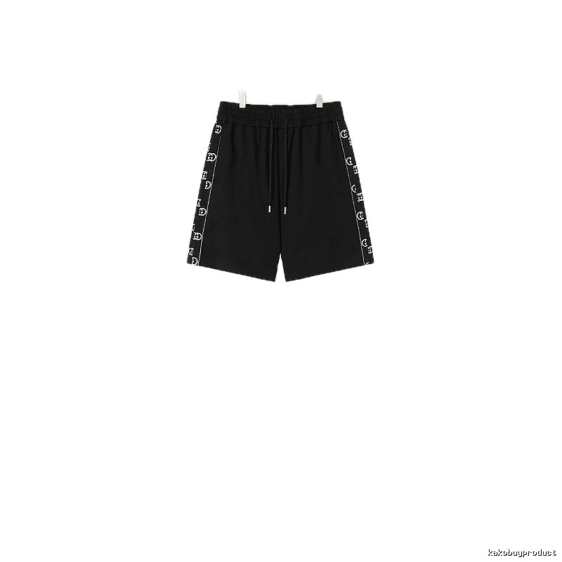 Louis Vuitton casual style black shorts