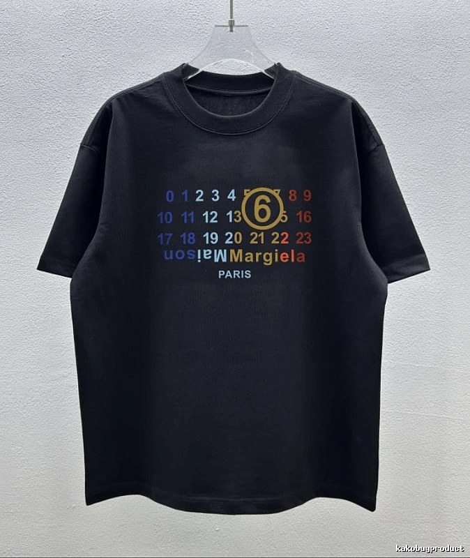 Maison Margiela MM6 Numeric Print Edgy Black Short-sleeve T-shirt