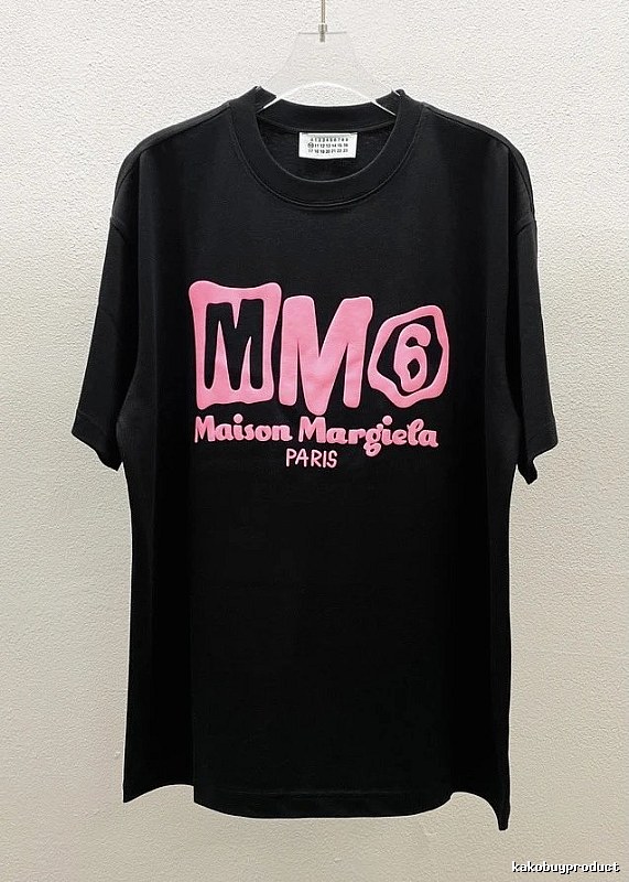 Maison Margiela MM6 Streetwear Brand Black Printed T-shirt