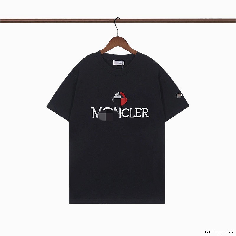 Moncler Printed Casual Black Short-sleeve T-shirt