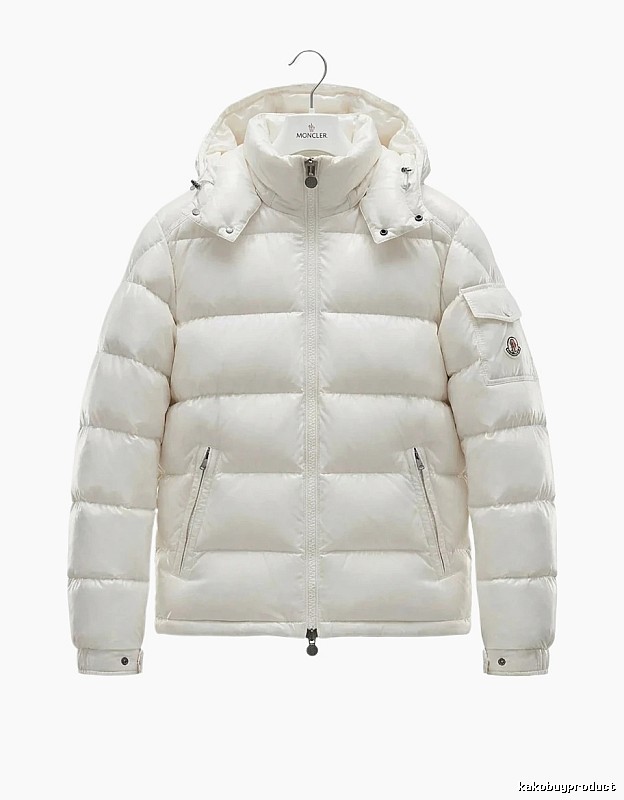 Moncler shiny and fashionable white down jacket