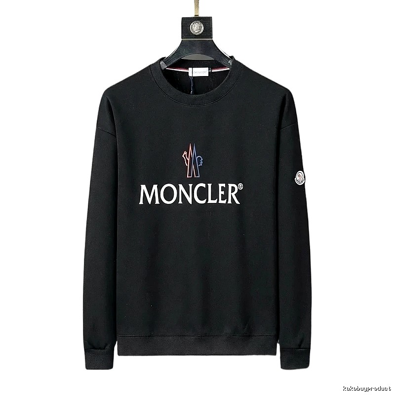 Moncler simple and fashionable black sweatshirt