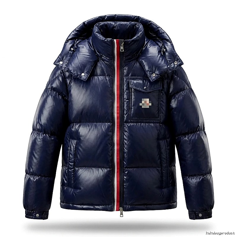 Moncler's classic style fashionable dark blue down jacket
