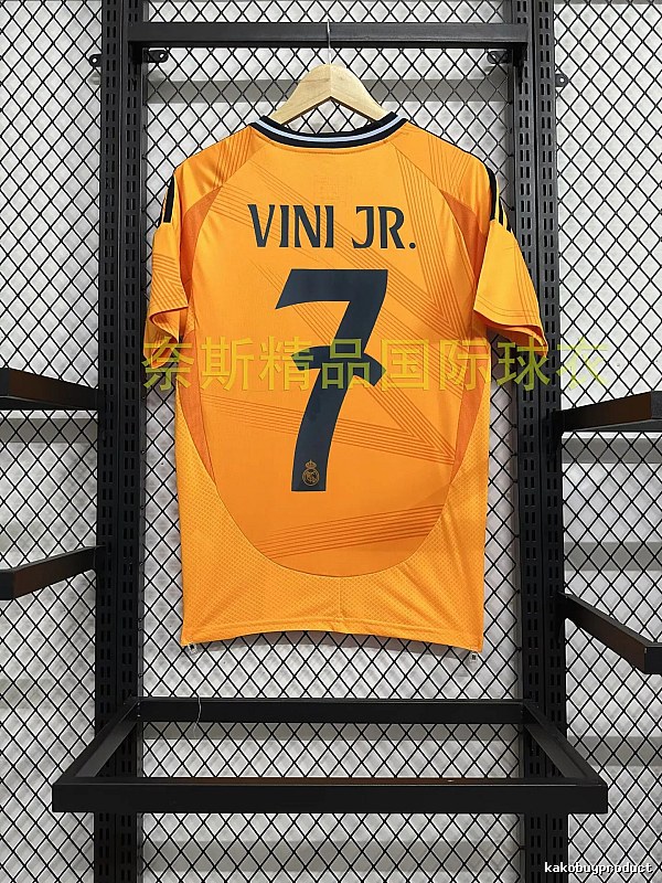 Real Madrid Logo Detail Home soccer jersey White Real Madrid with Relaxed Feel Select Edition