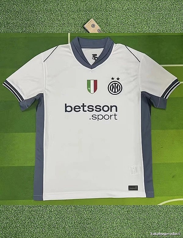 Real Madrid Patterned Home soccer jersey White Real Madrid with Signature Styling