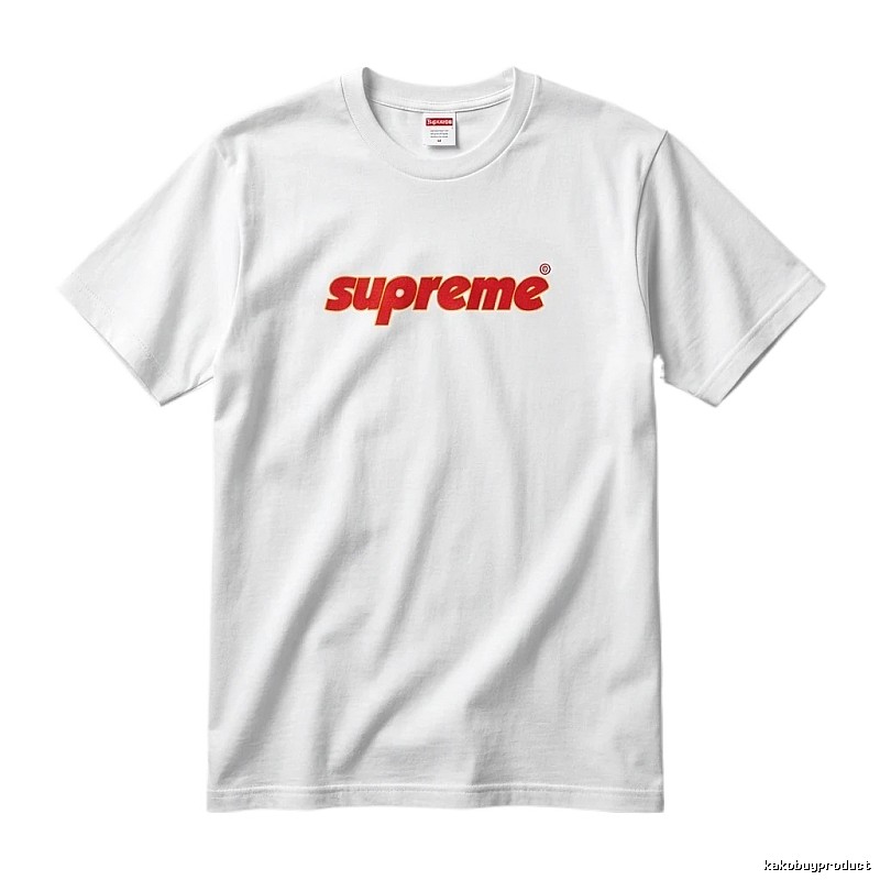 Supreme basic simple white T-shirt.