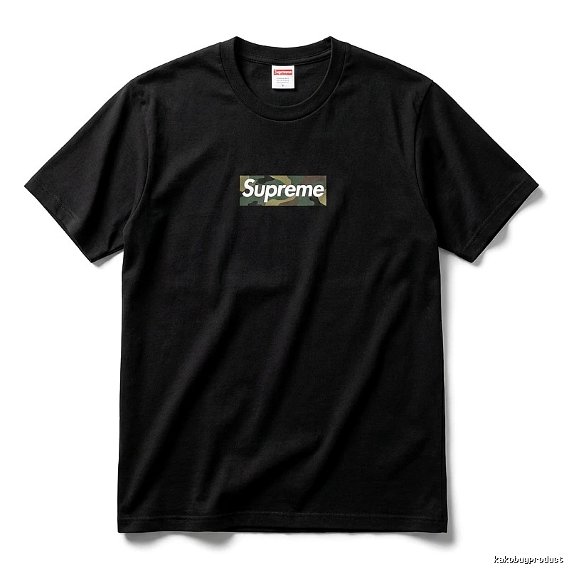 Supreme camouflage-style black T-shirt