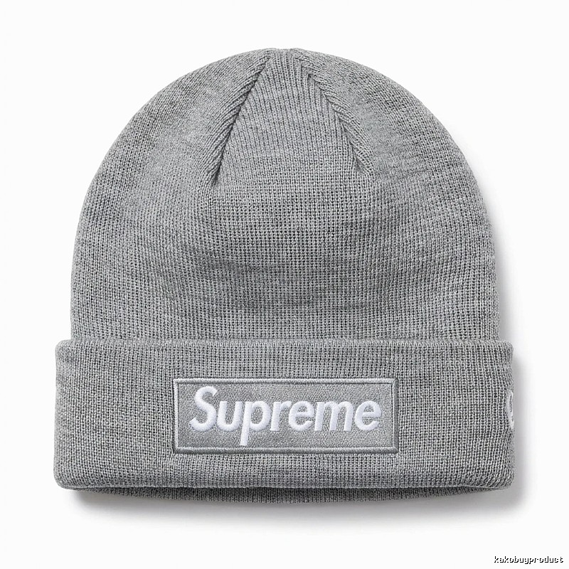 Supreme minimalist style grey hat