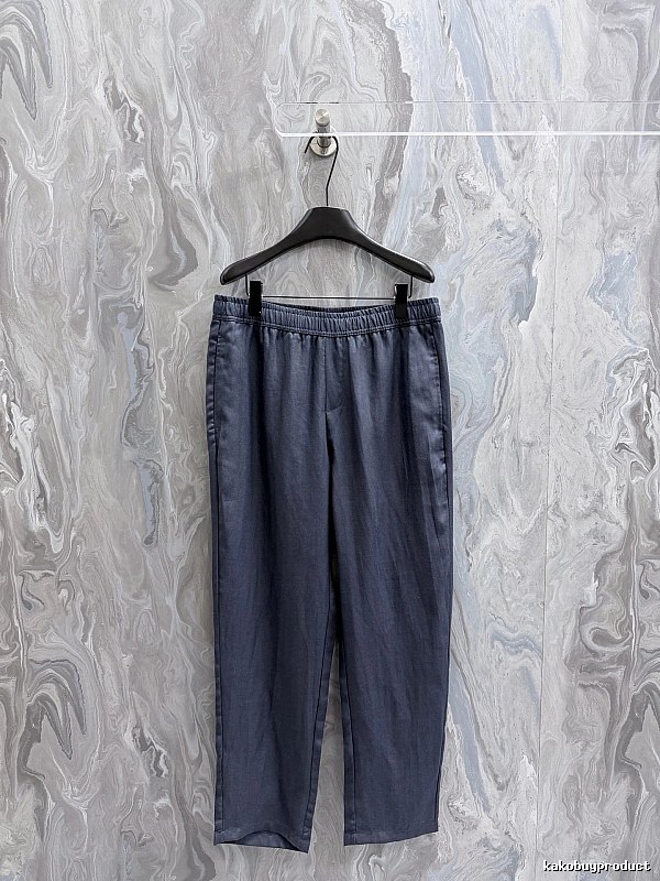 Tapered Trousers with cropped clean leg and elasticized waist - Independent Style Essential Edit