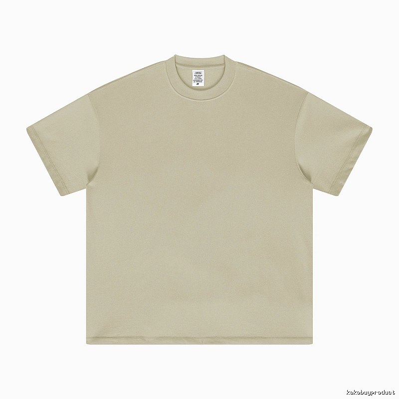 Travel Plain white T-shirt Minimal White Short with Modern Look