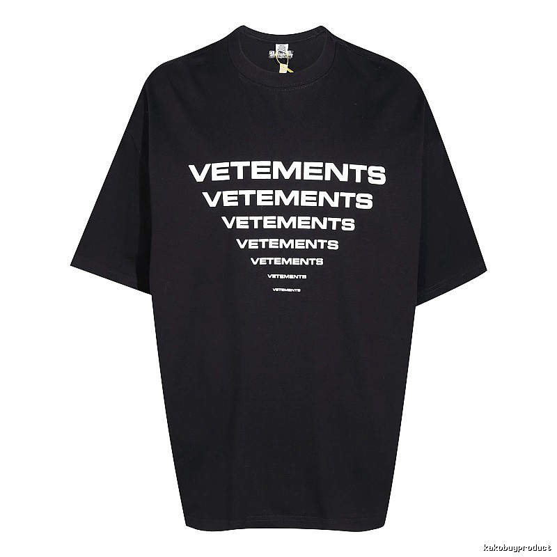 Urban Statement graphic T-shirt Black Colorful Lucky with Statement Pattern